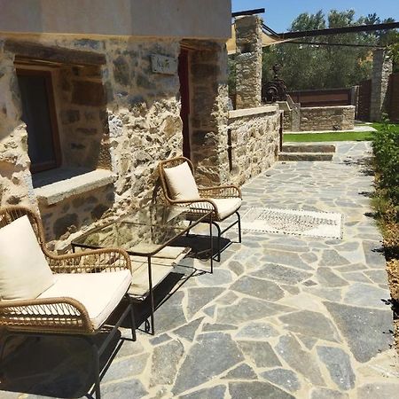 Villa Περιβόλι Του Οδυσσέα Volissos Exterior foto