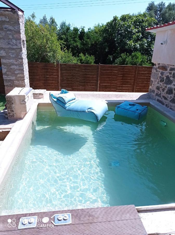 Villa Περιβόλι Του Οδυσσέα Volissos Exterior foto