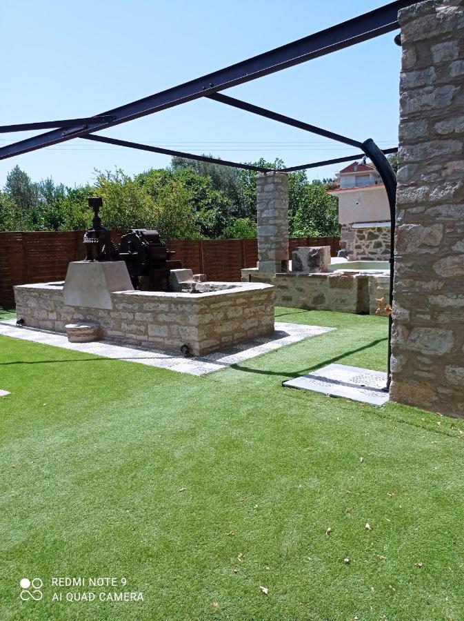 Villa Περιβόλι Του Οδυσσέα Volissos Exterior foto