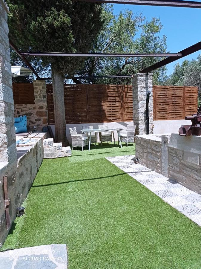 Villa Περιβόλι Του Οδυσσέα Volissos Exterior foto