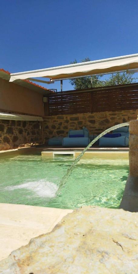 Villa Περιβόλι Του Οδυσσέα Volissos Exterior foto