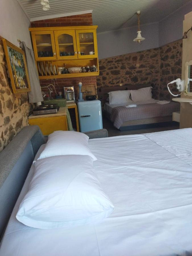Villa Περιβόλι Του Οδυσσέα Volissos Exterior foto